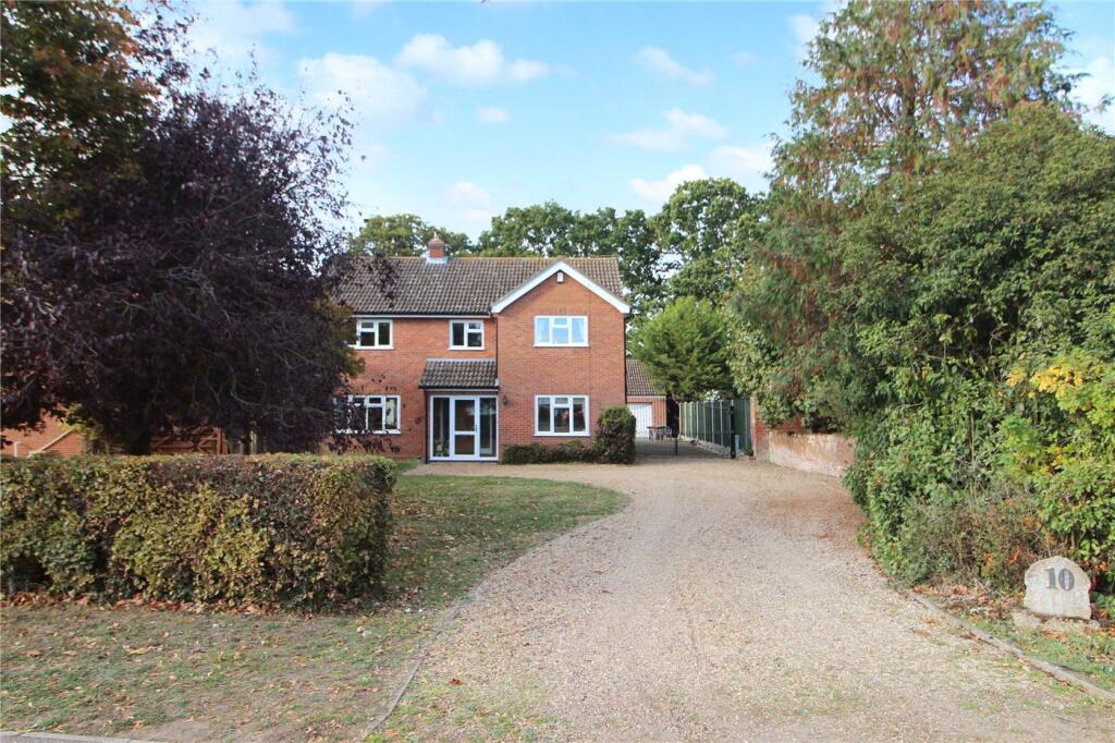 4-bed detached on Stoke Road, Poringland, Norwich, Norfolk, NR14, £525,000