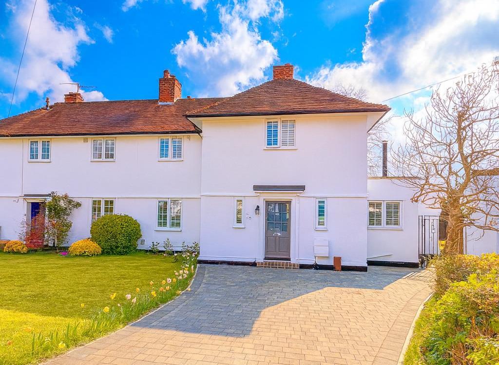 Main image of property: Dellcott Close, Welwyn Garden City, Herts