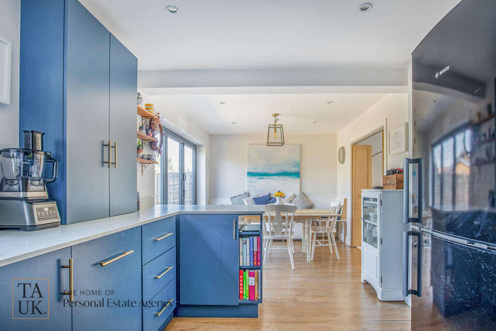 House in Horsham, Cootham, Storrington and Sullington - More