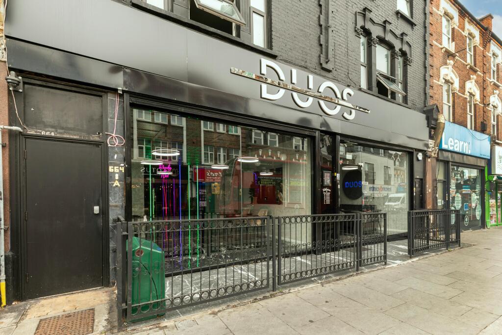 662664 Lea Bridge Road 24.jpg