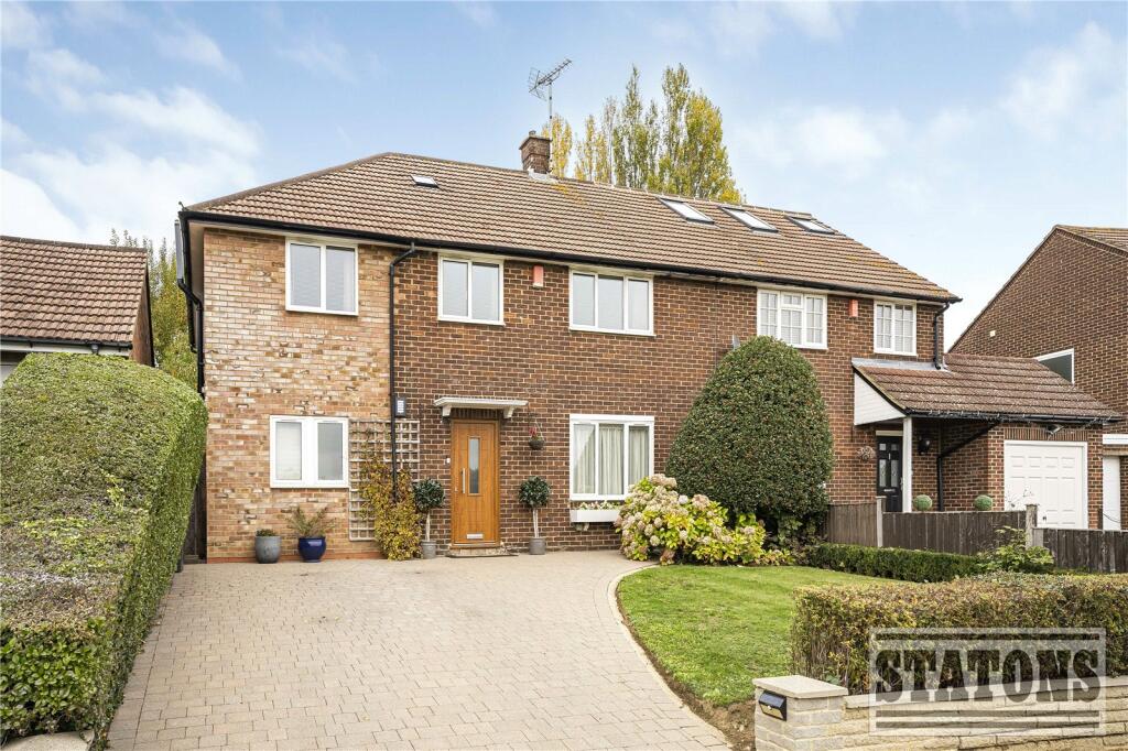 Bulls Lane, Welham Green, Herts, AL9