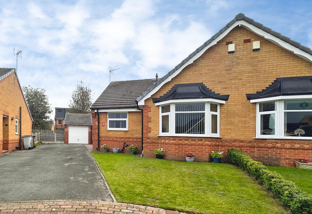 2-bed semi-detached on Oyster Close, Leeds, LS27, £300,000