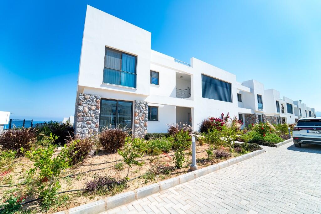 Main image of property: Bahçeli, Girne