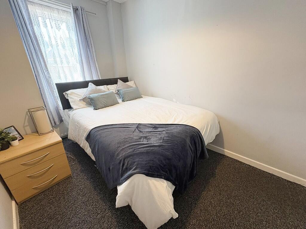 House in Southampton - View 3