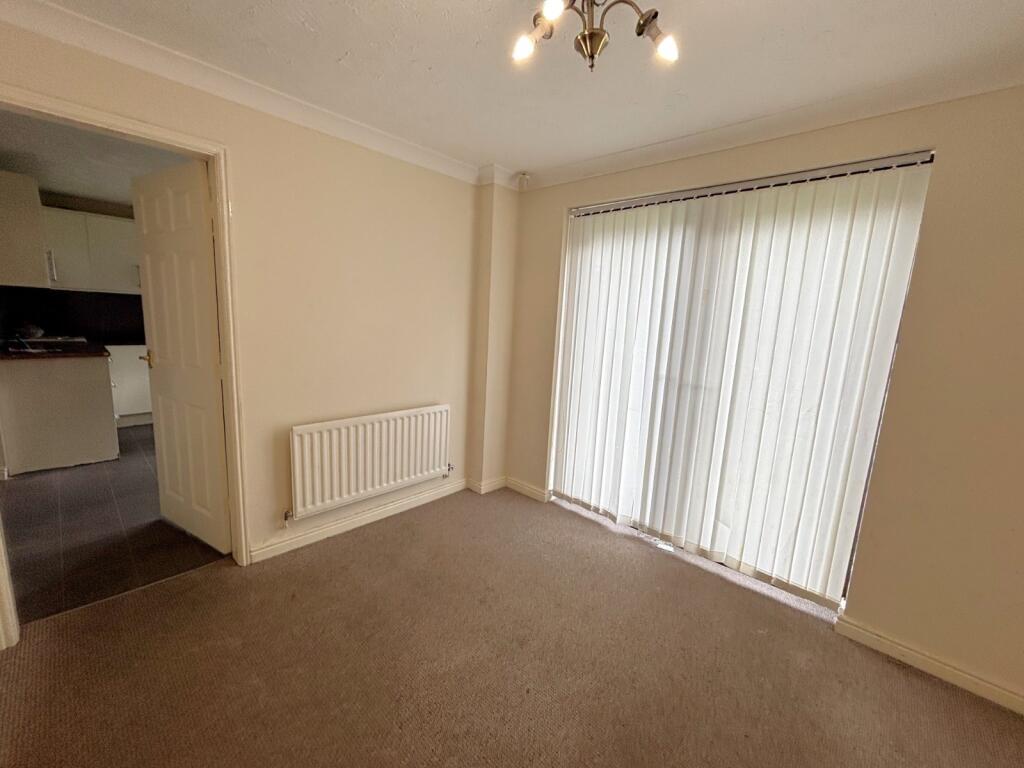 Bracken Hill Drive, Off Hollybank Road, Bradford, BD7 photo 4
