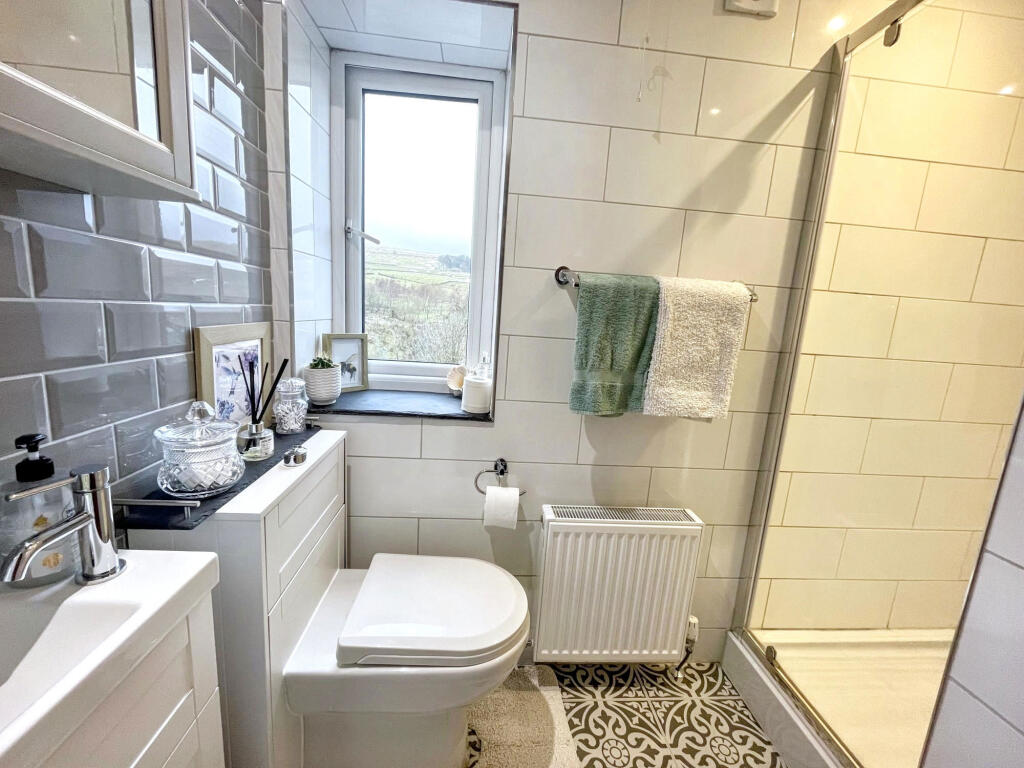 House in Newcastle upon Tyne, West Allen - More