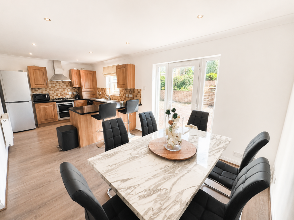 House in Kilmarnock, North Ayrshire - More