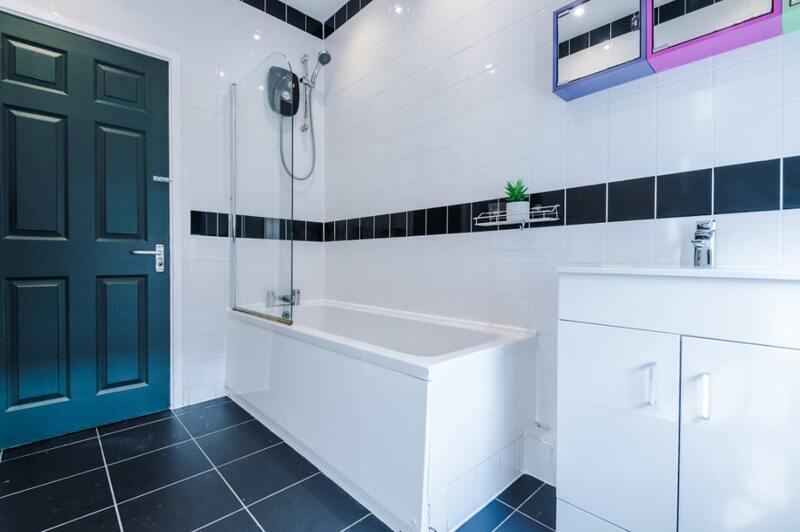 6 bedroom terraced house for rent