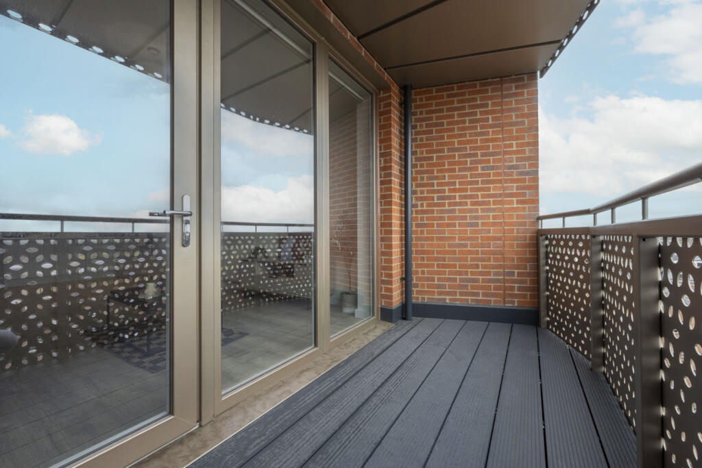 Apartment in Twickenham - View 4