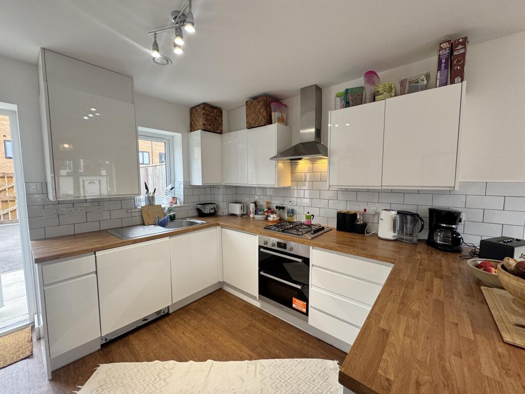 Glenbarry Close, Ardwick photo 4