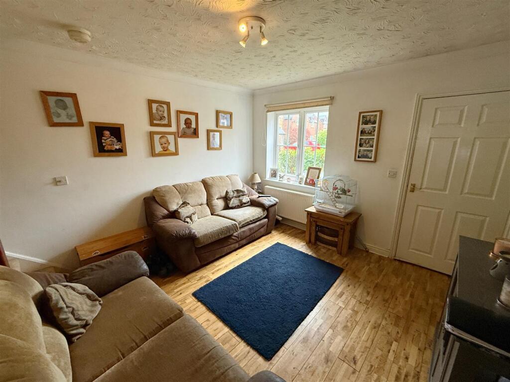 Millfield Close, Lower Quinton, Stratford-Upon-Avon photo 3