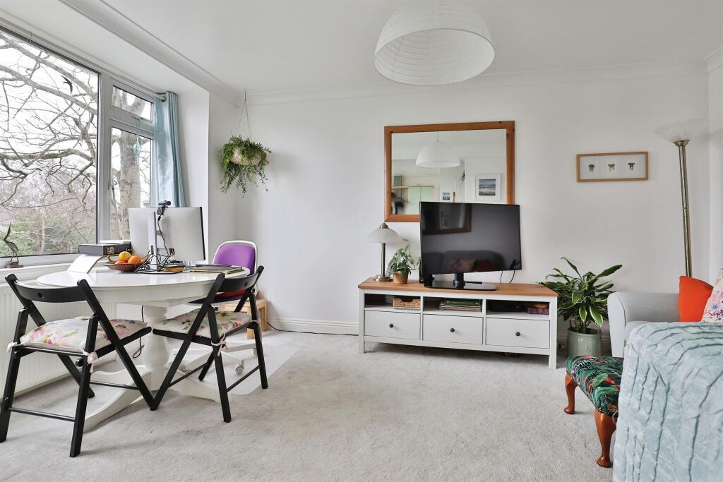 Apartment in Bournemouth - View 5