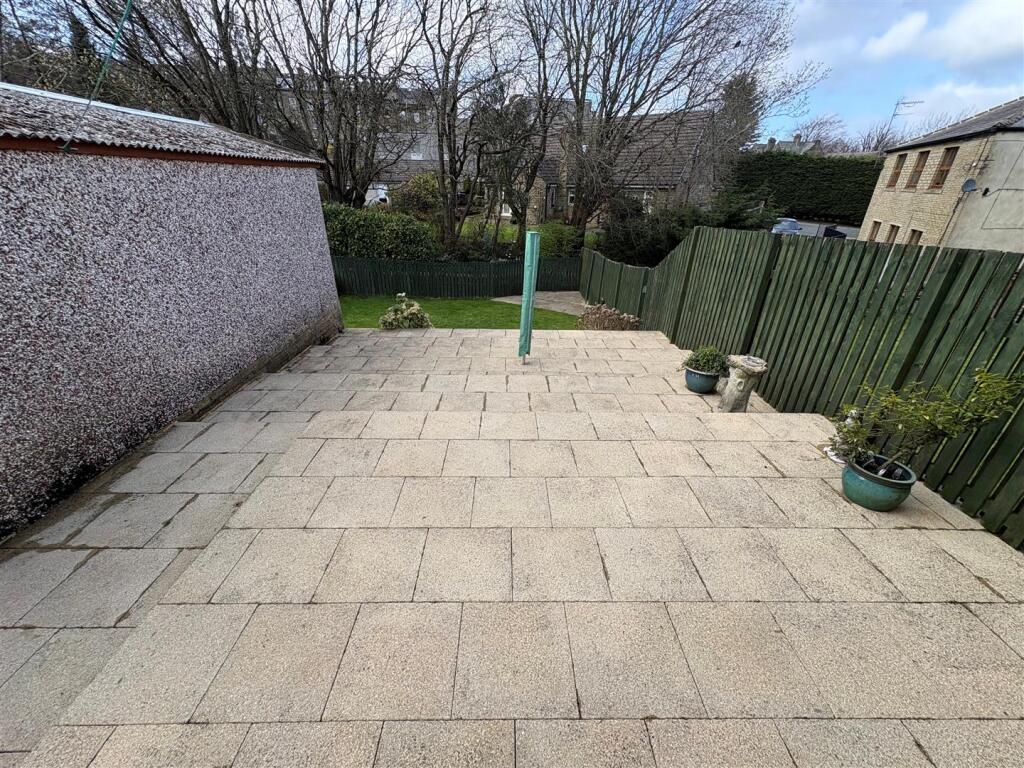 Additional image 17 of Oakleigh Avenue, Clayton, Bradford