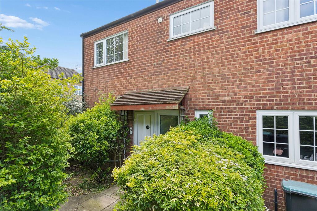 Main image of property: Abbots Field, Gravesend, Kent, DA12