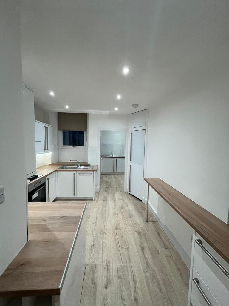 Additional image 3 of Clifton Road, Aberdeen, AB24