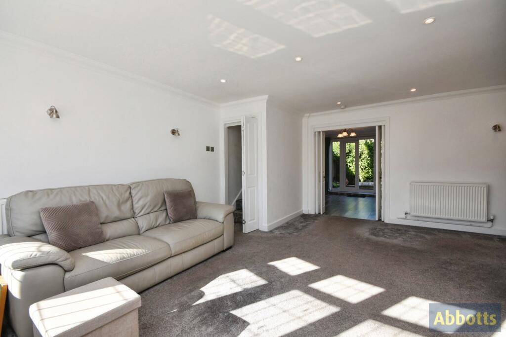 House in Southend-on-Sea - View 3