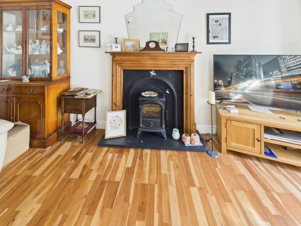 House in Stevenage - More