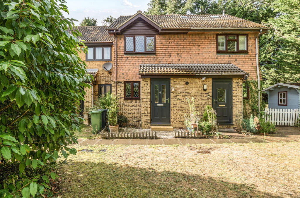 Main image of property: Oak Ridge, West End, Woking, GU24