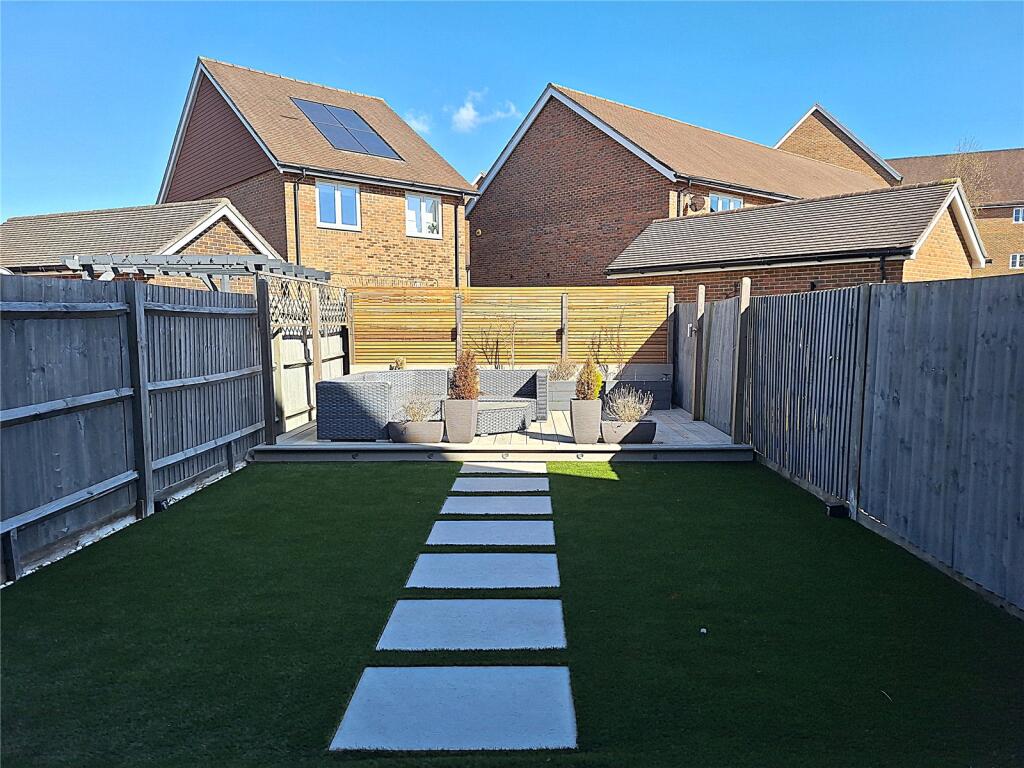 House in Redhill - View 5