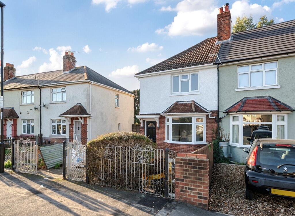Main image of property: Warren Crescent, Southampton, Hampshire, SO16