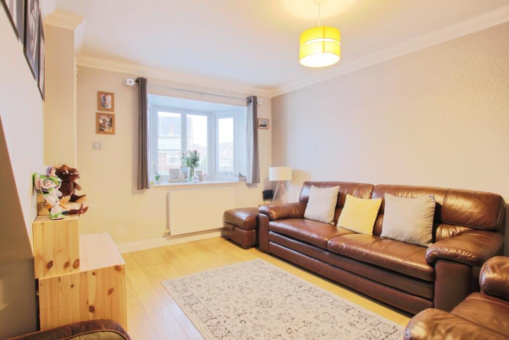 22, Hemble Way, Kingswood, Hull, HU7 3ET photo 2
