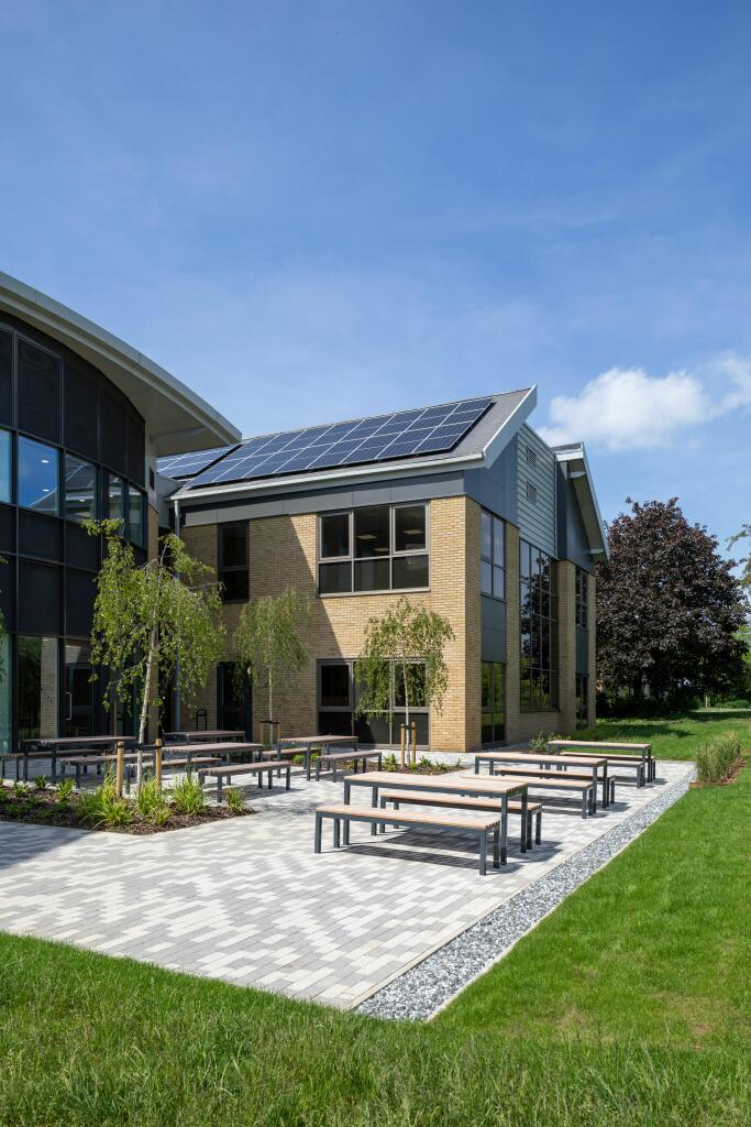 SDC_334&335 Building_F (3).jpg