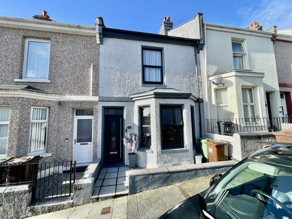 3 Bedroom Terraced in PL4 6NN