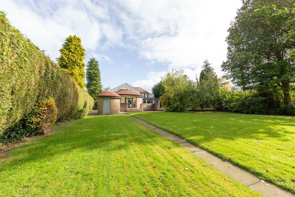 Moor Lane, Darras Hall, NE20 photo 3