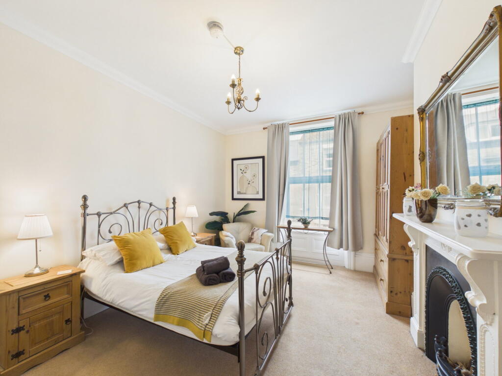Apartment in Whitby, North Yorkshire - View 5