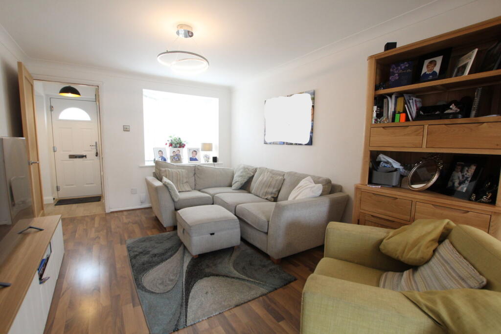 House in Sandy, Central Bedfordshire - More