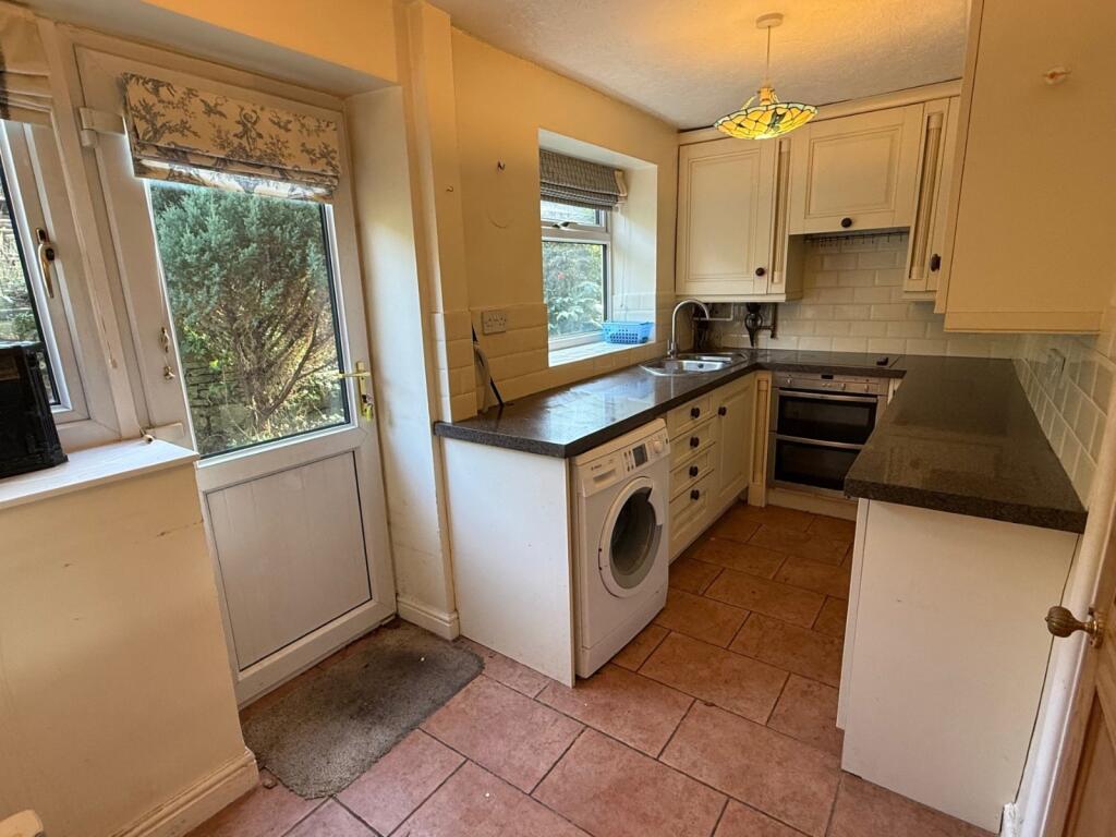 Apple House Terrace, Luddendenfoot, Halifax, West Yorkshire, HX2 photo 3