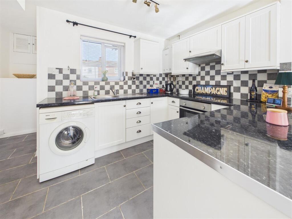 Audley Firs, Hersham, Walton-On-Thames - View 3