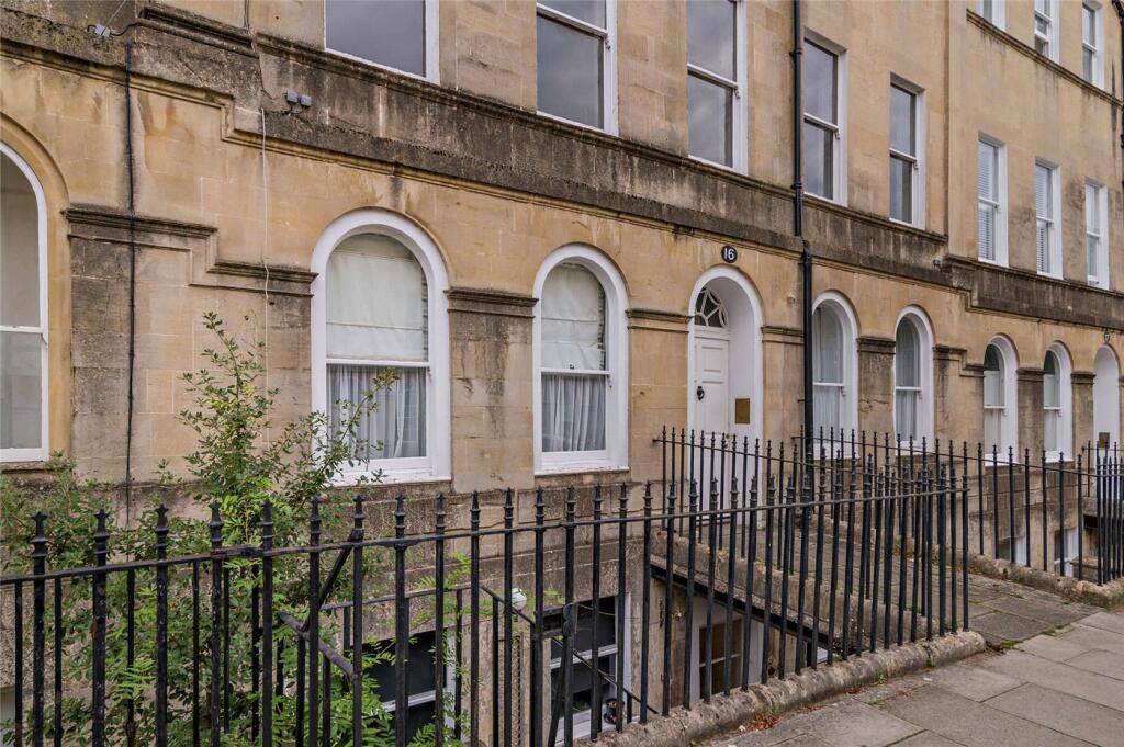 Flat 9, 16 Henrietta Street, Bath, Somerset, BA2