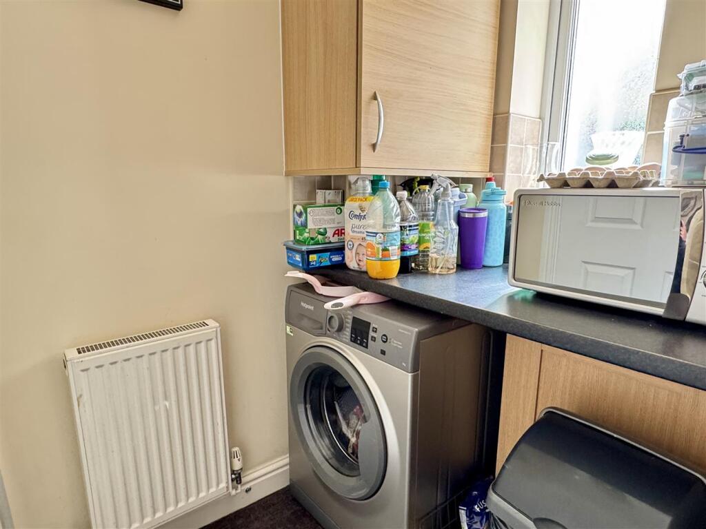 House in St Blazey, St. Blaise - More