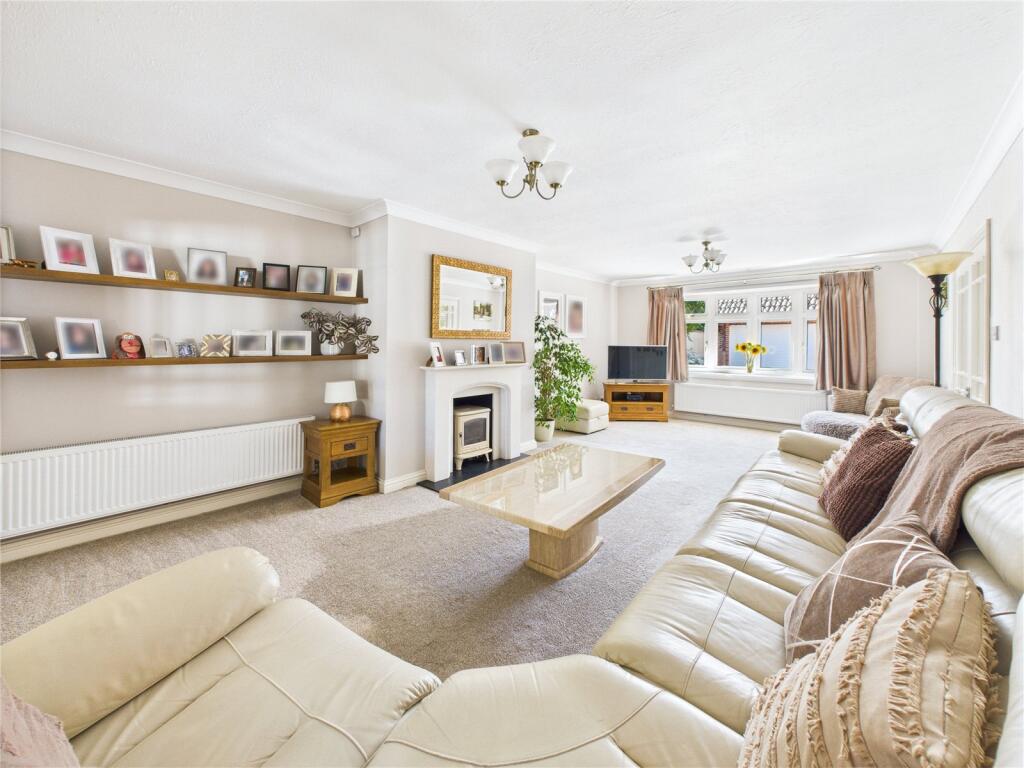 Park Lane, Frampton Cotterell, Bristol, BS36 photo 4