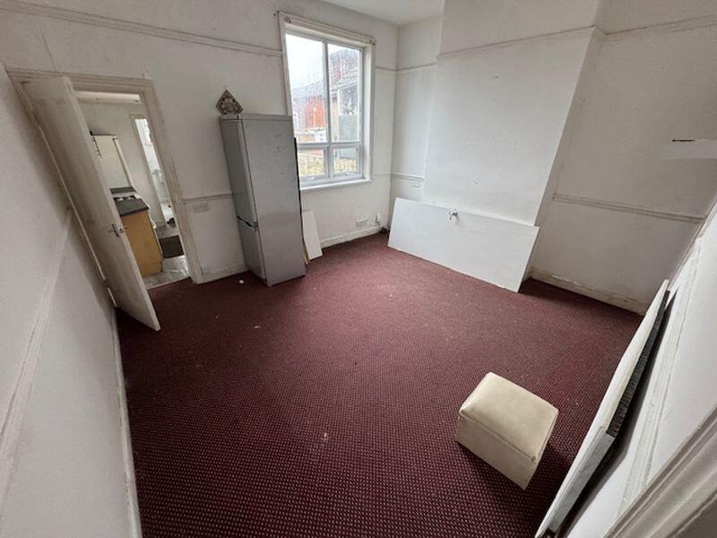 Knight Street, Tunstall, Stoke-On-Trent photo 4
