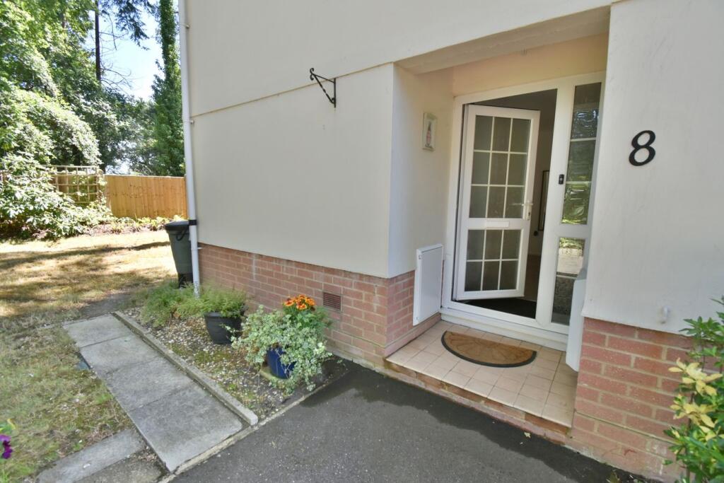 Apartment in Bournemouth - View 3