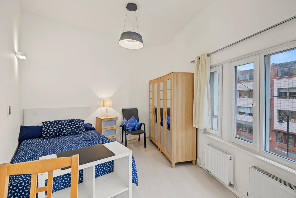 Apartment in London - View 5