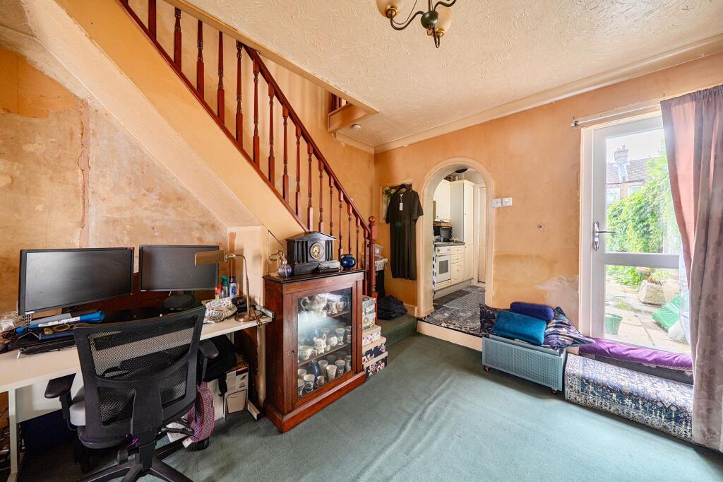 House in Watford - View 5