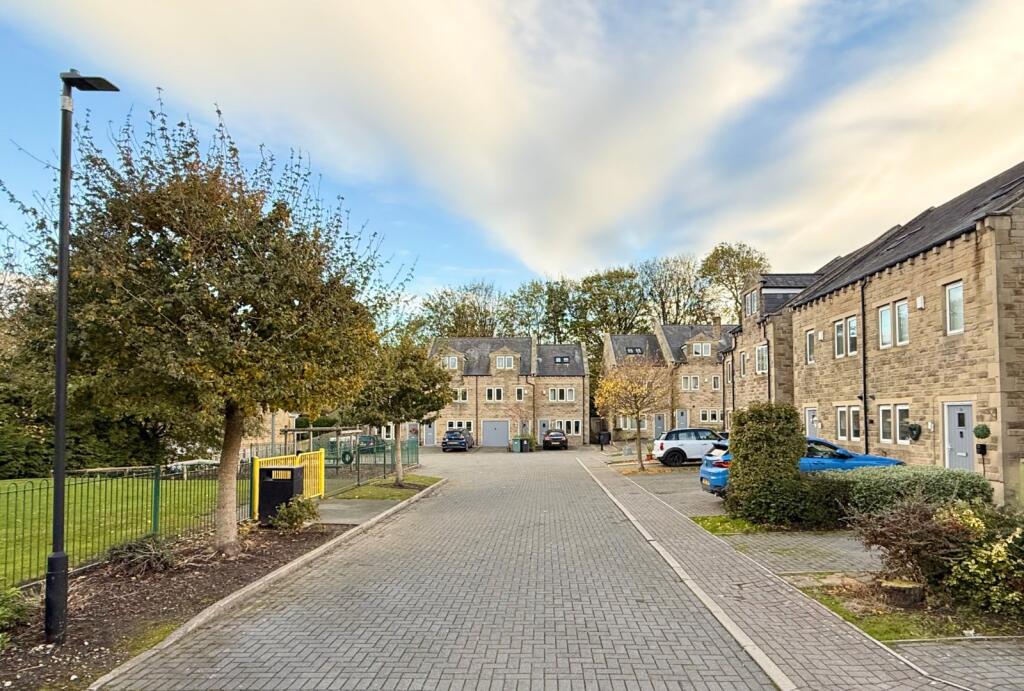 Main image of property: Towngate Fold, Meltham, Holmfirth, West Yorkshire, HD9