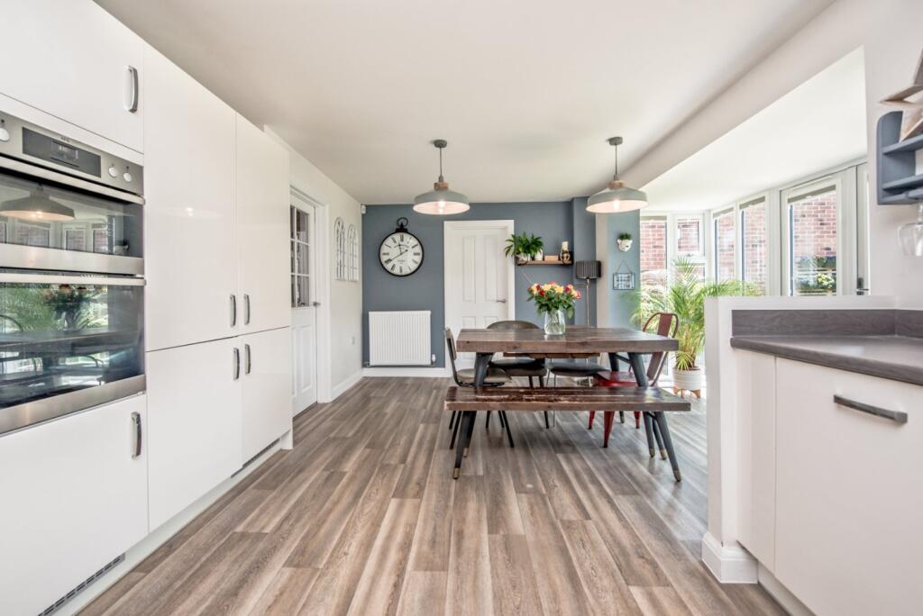House in Kirklees, Swincliffe - More
