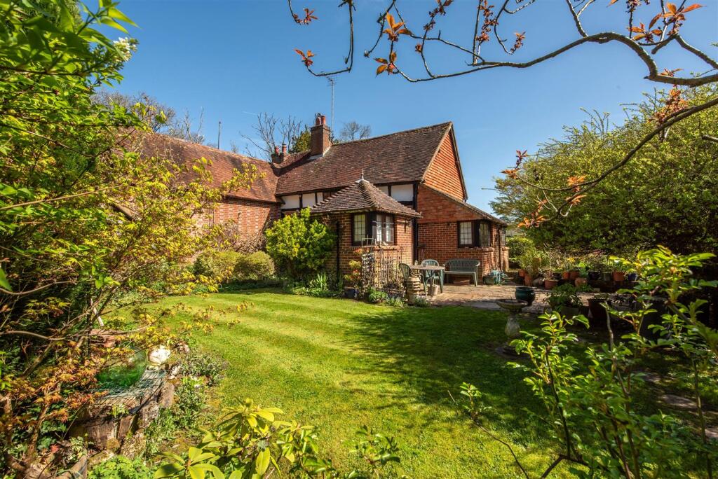 House in Redhill - More