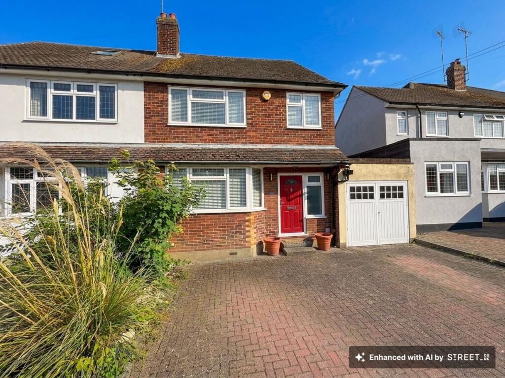 Main image of property: Common Road, Ingrave, CM13