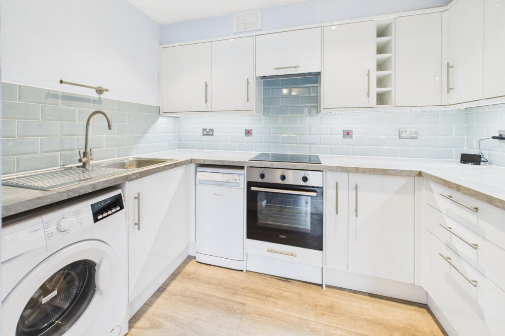 Apartment in Dacorum, Apsley - View 3