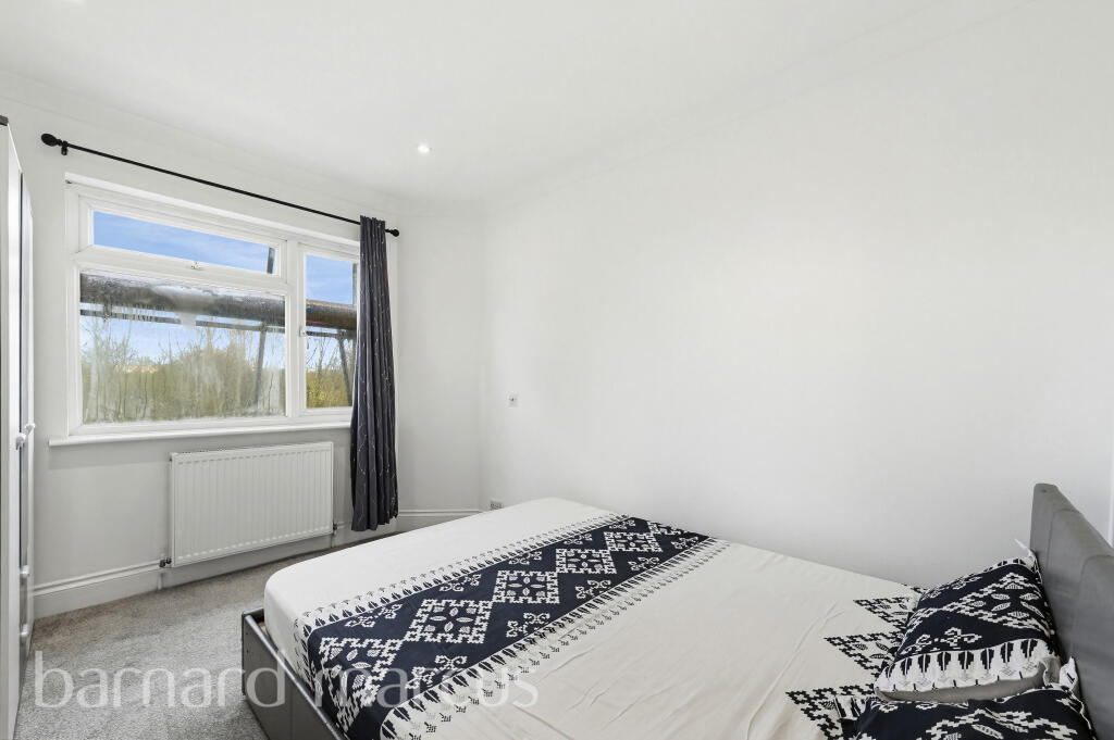 Main image of property: Elmcroft Close, FELTHAM