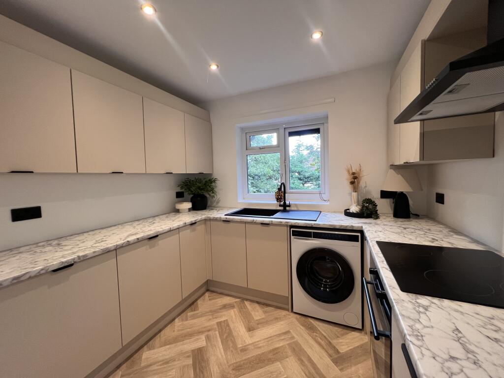Rydal Close, Bury photo 3