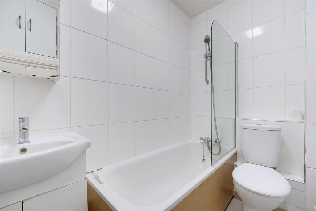Apartment in London, West Ealing, Hanwell - View 5