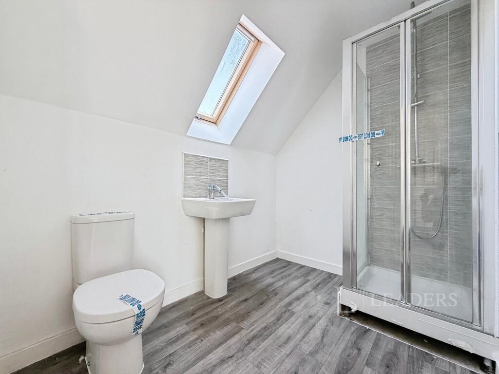 House in Cranfield, Central Bedfordshire - More