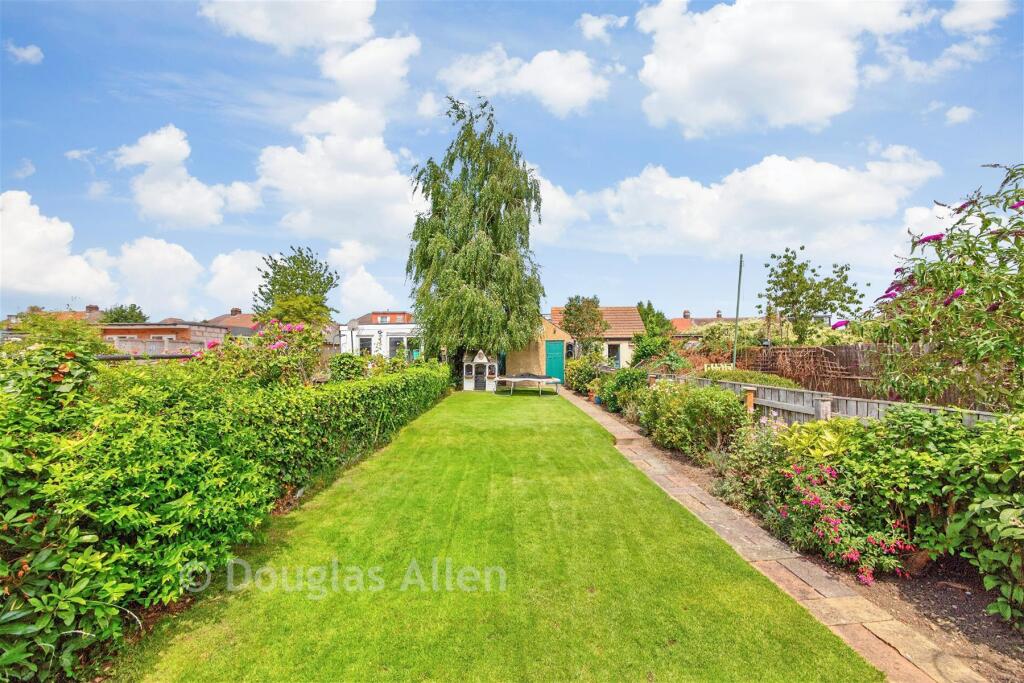 Main image of property: Salcombe Drive, Chadwell Heath, Essex