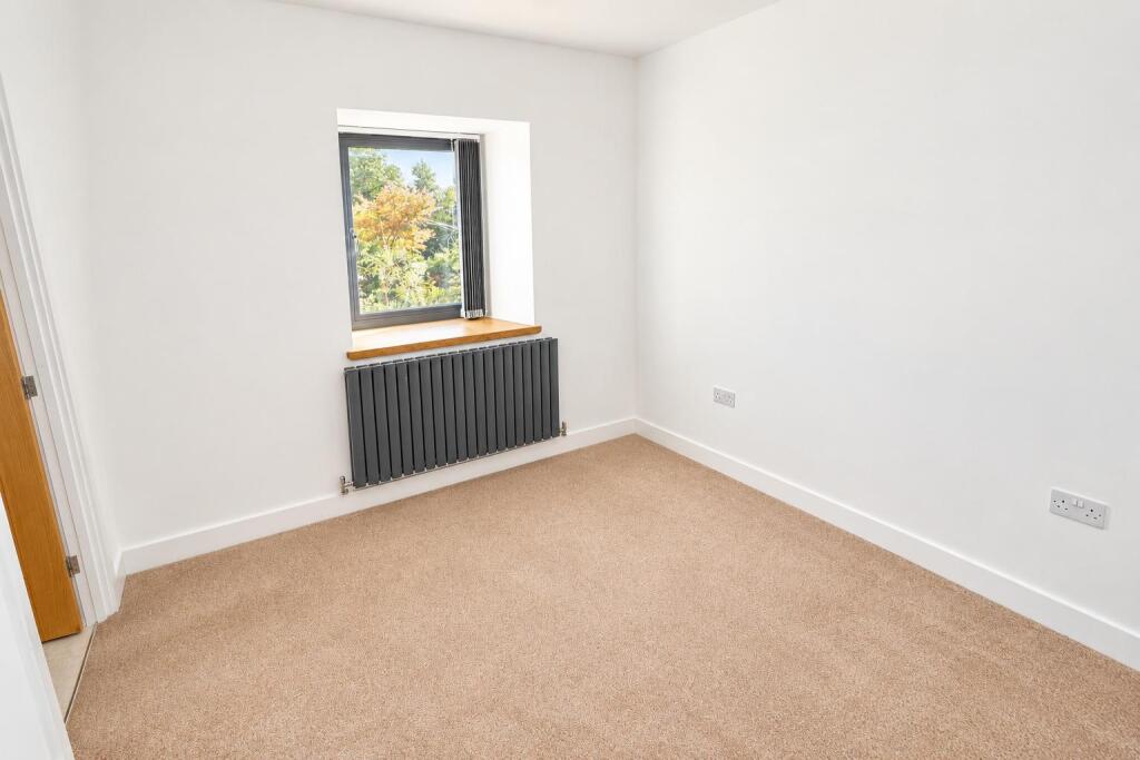 House in Northampton - View 5